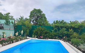 Apex Rest House
